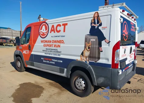 2017 Ram Promaster 1500 Low Roof 136 Wb z USA, uszkodzony, nr VIN 3C6TRVAG4HE516013